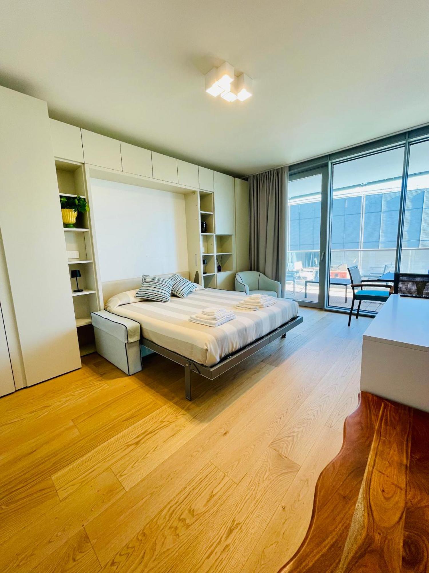 Seaview House Apartment *